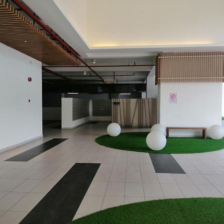 Conezion Residence Putrajaya Nearby Ioi City Mall Εξωτερικό φωτογραφία