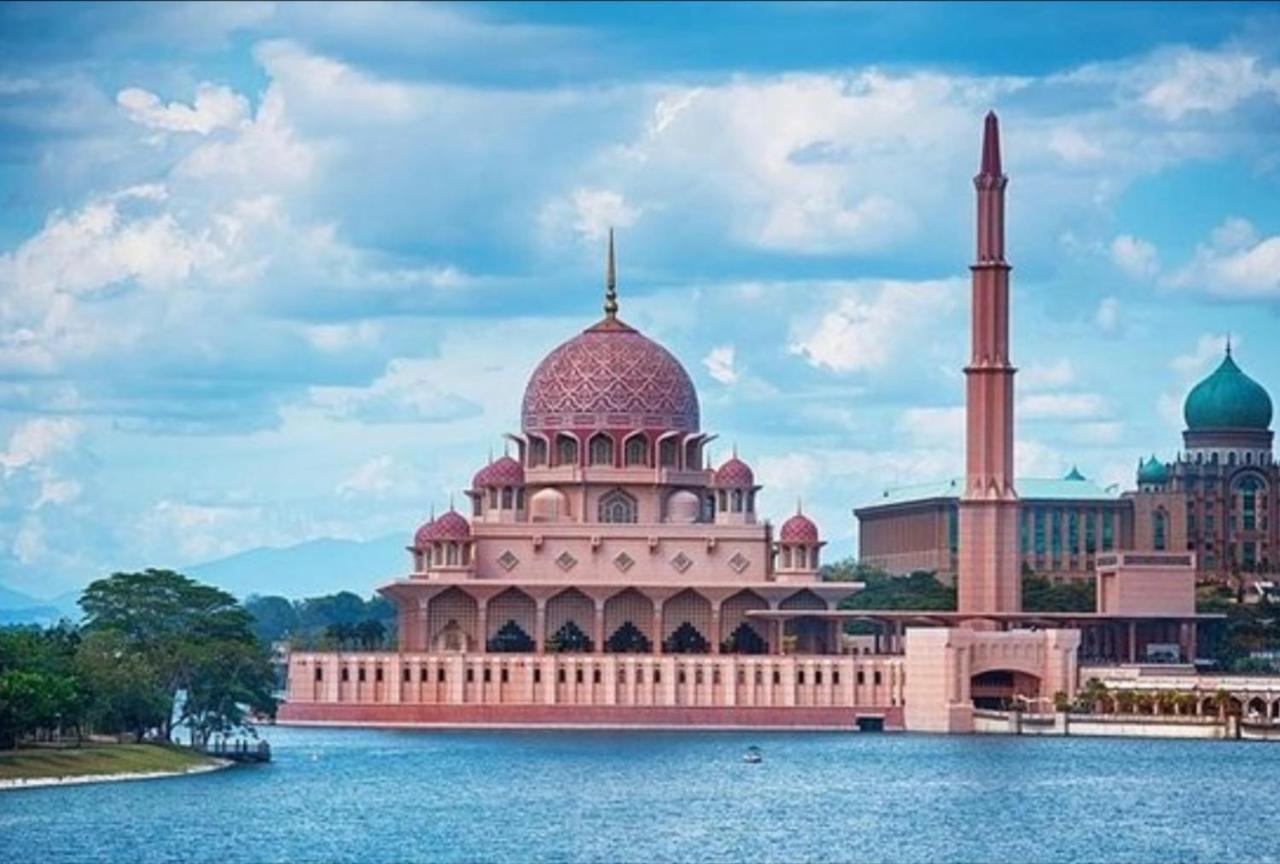 Conezion Residence Putrajaya Nearby Ioi City Mall Εξωτερικό φωτογραφία